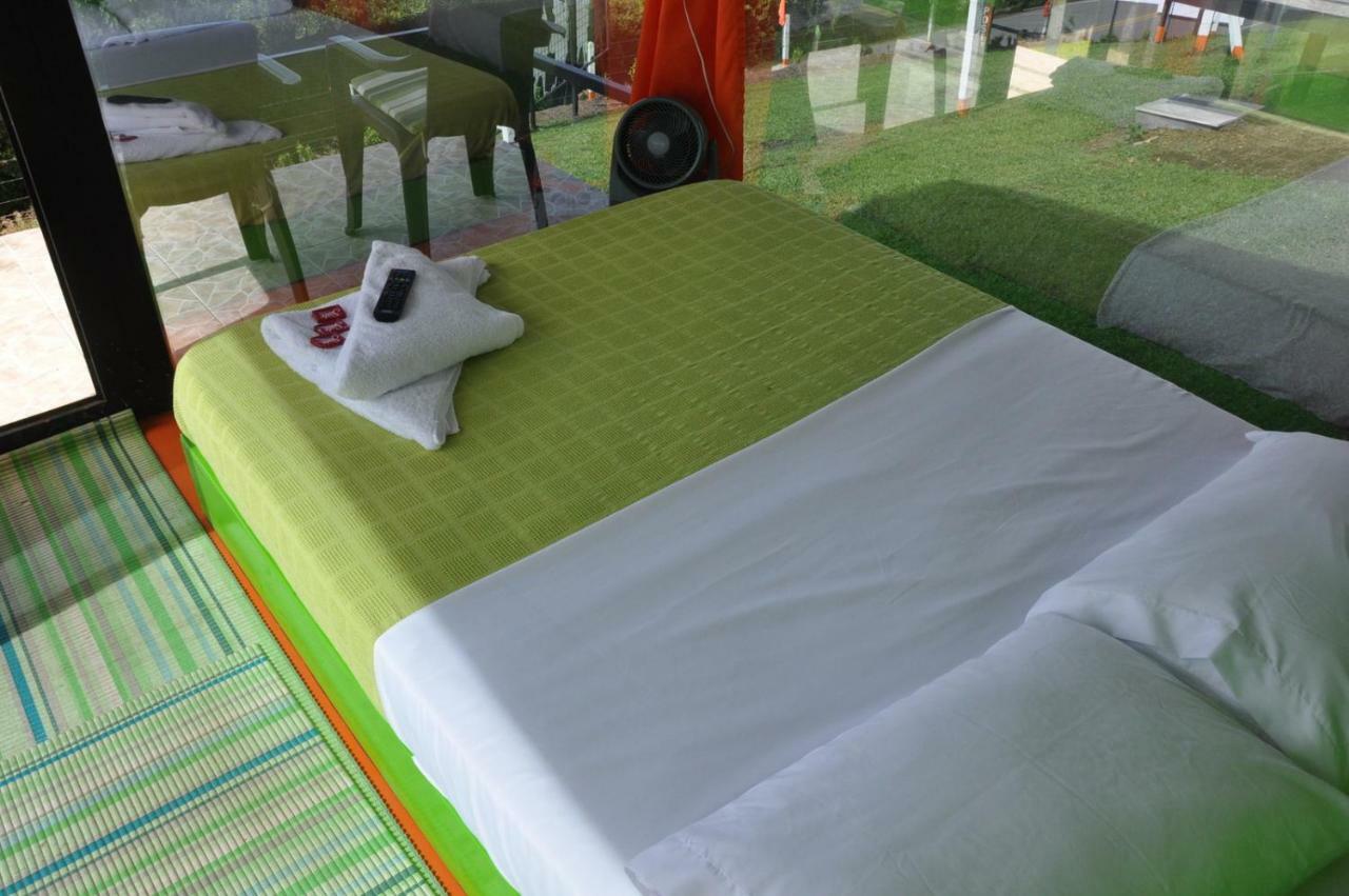 Hotel Glamping - Calochorno Alcalá Exterior foto